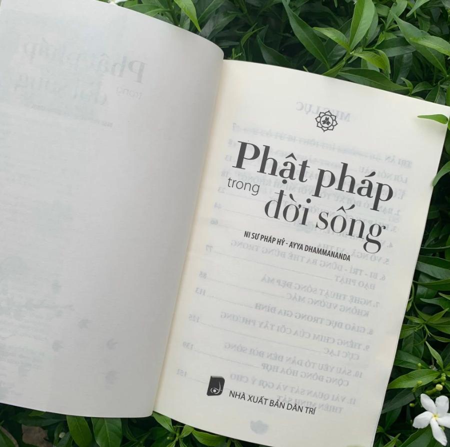 Sách Phật Pháp Trong Đời Sống