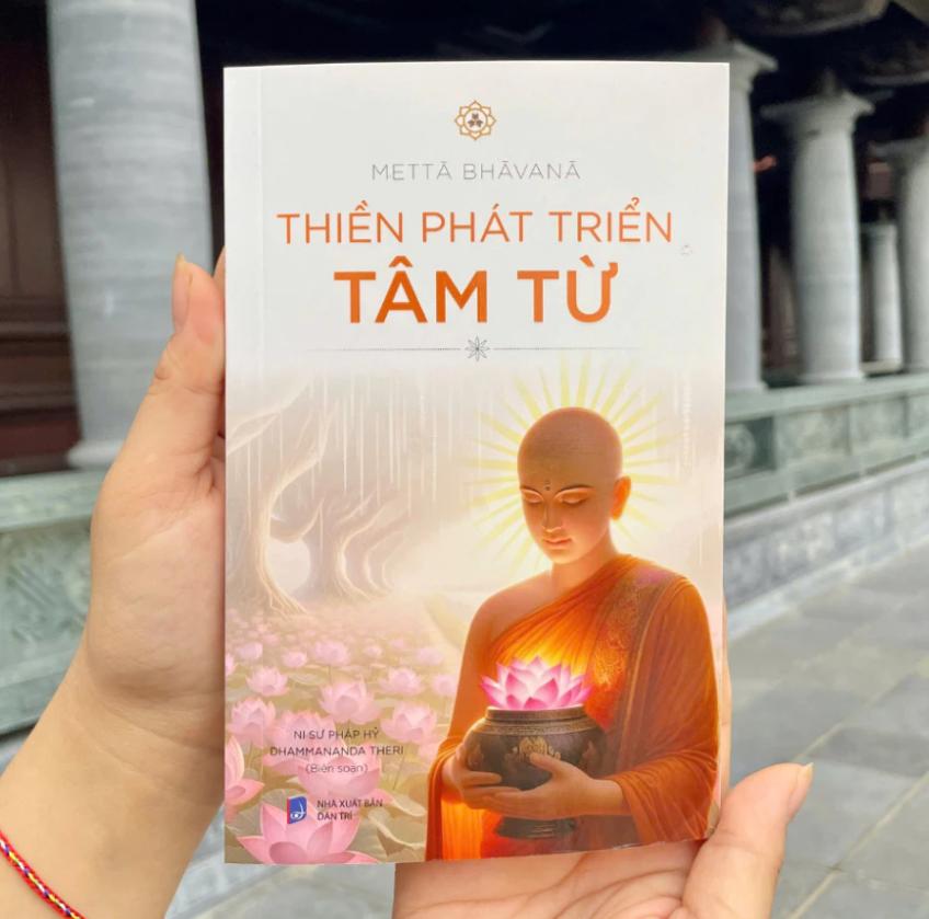 Sách Thiền Phát Triển Tâm Từ – Ni Sư Pháp Hỷ