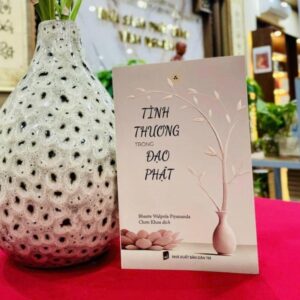 Sách Tình Thương Trong Đạo Phật