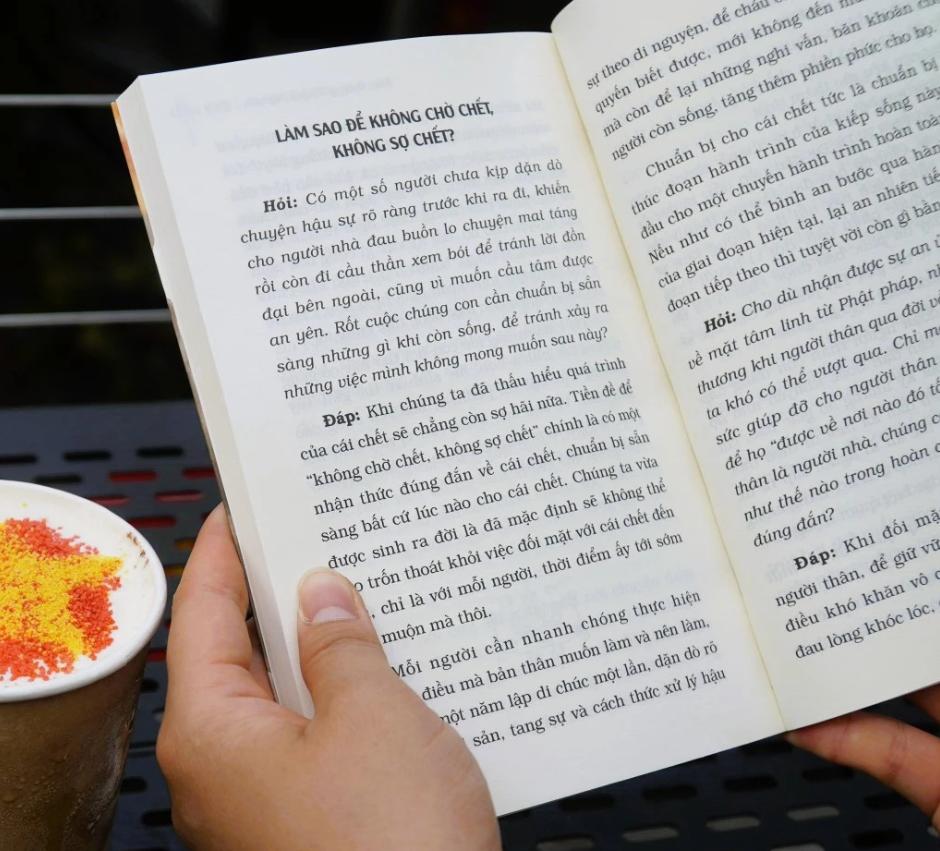 Sách Tự Tại Từng Phút Giây – Hòa Thượng Thánh Nghiêm